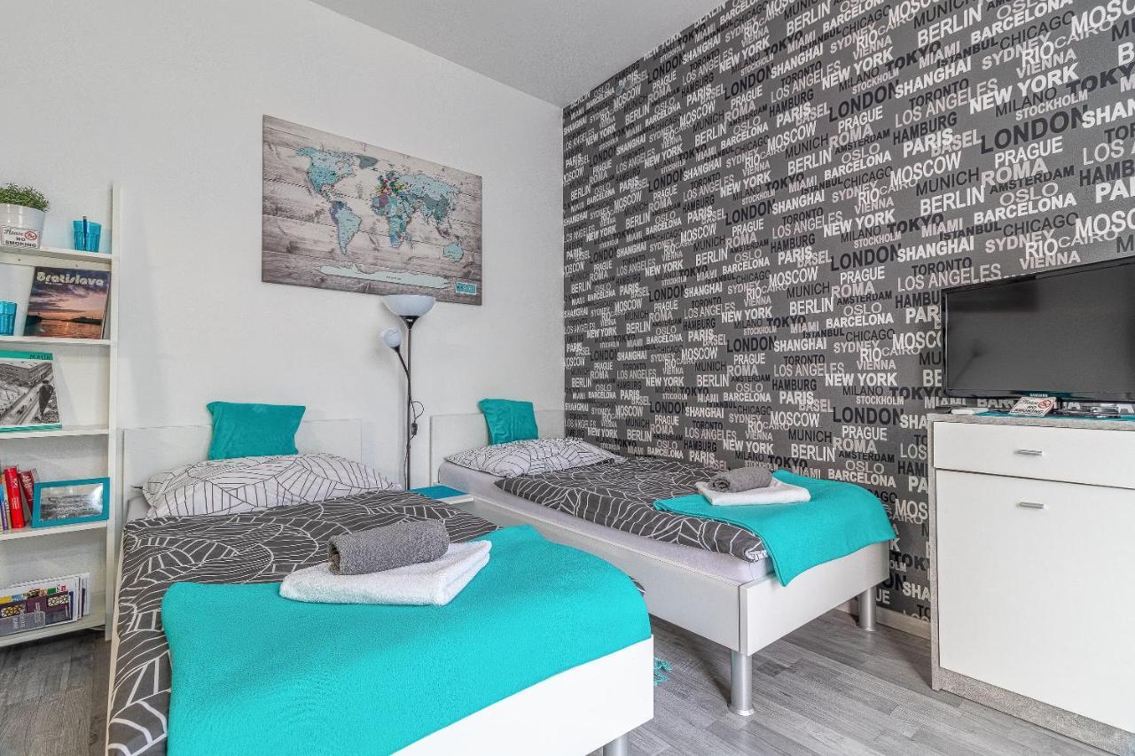 Bratislava -Apartment Near The City Center With A Balcony 外观 照片