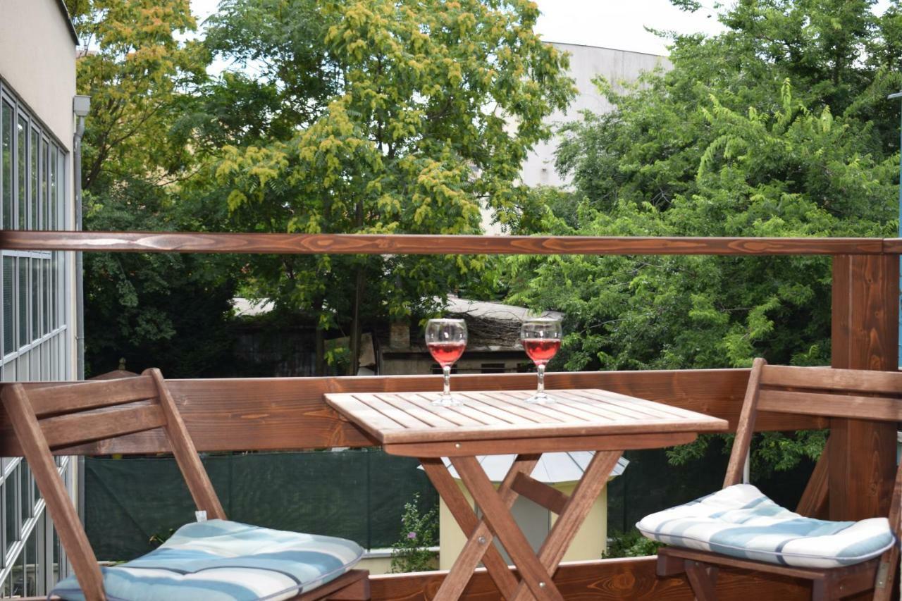 Bratislava -Apartment Near The City Center With A Balcony 外观 照片